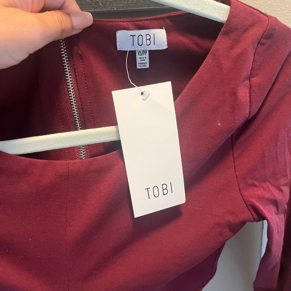 Tobi Tie Waist Crop Top - Picture 4 of 4